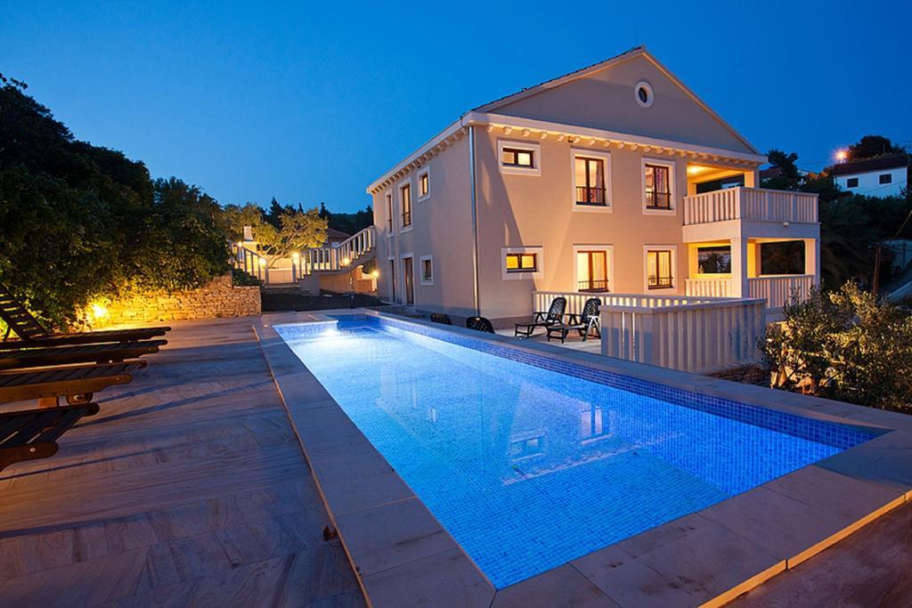 Apartments - Villa Ana Milna  Luaran gambar